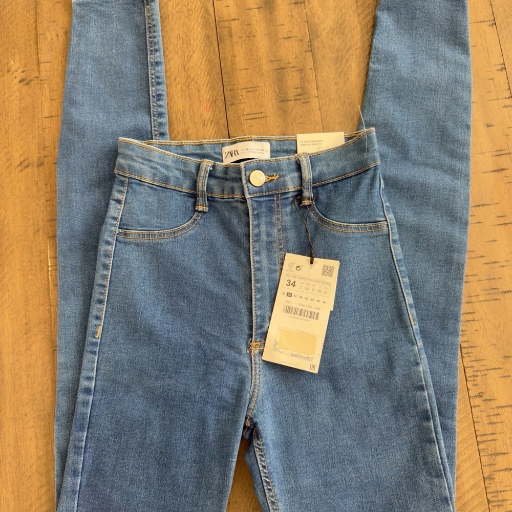 Zara Women's Skinny Jeans in Classic Blue - Picture 6 of 6